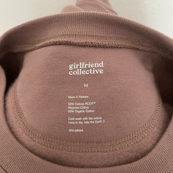 Girlfriend Collective Cropped Sweatshirt - Picture 3 of 3